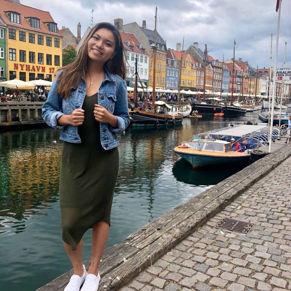 Meet your Posher, Selena